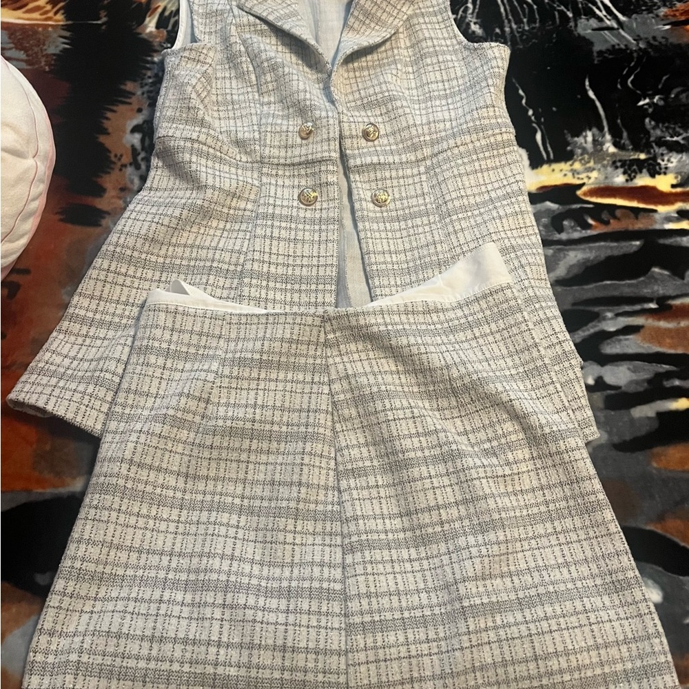 SHEIN White and Gray Tweed Mini Dress with Double-Breasted Detail